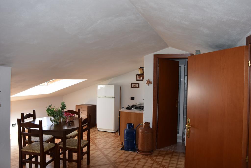 شقة تْشيفالو  في La Petite Maison الغرفة الصورة